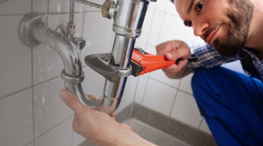 Professional same day plumber services in Conklin, MI